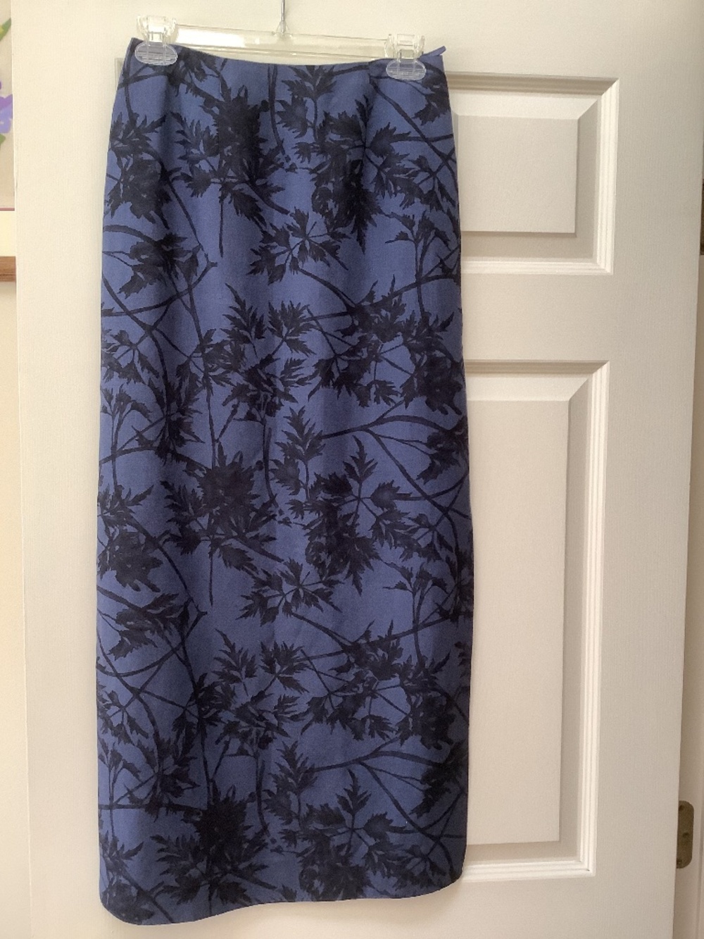 Dana Buchman blue and black long skirt. Size 2+ (see measurements below)